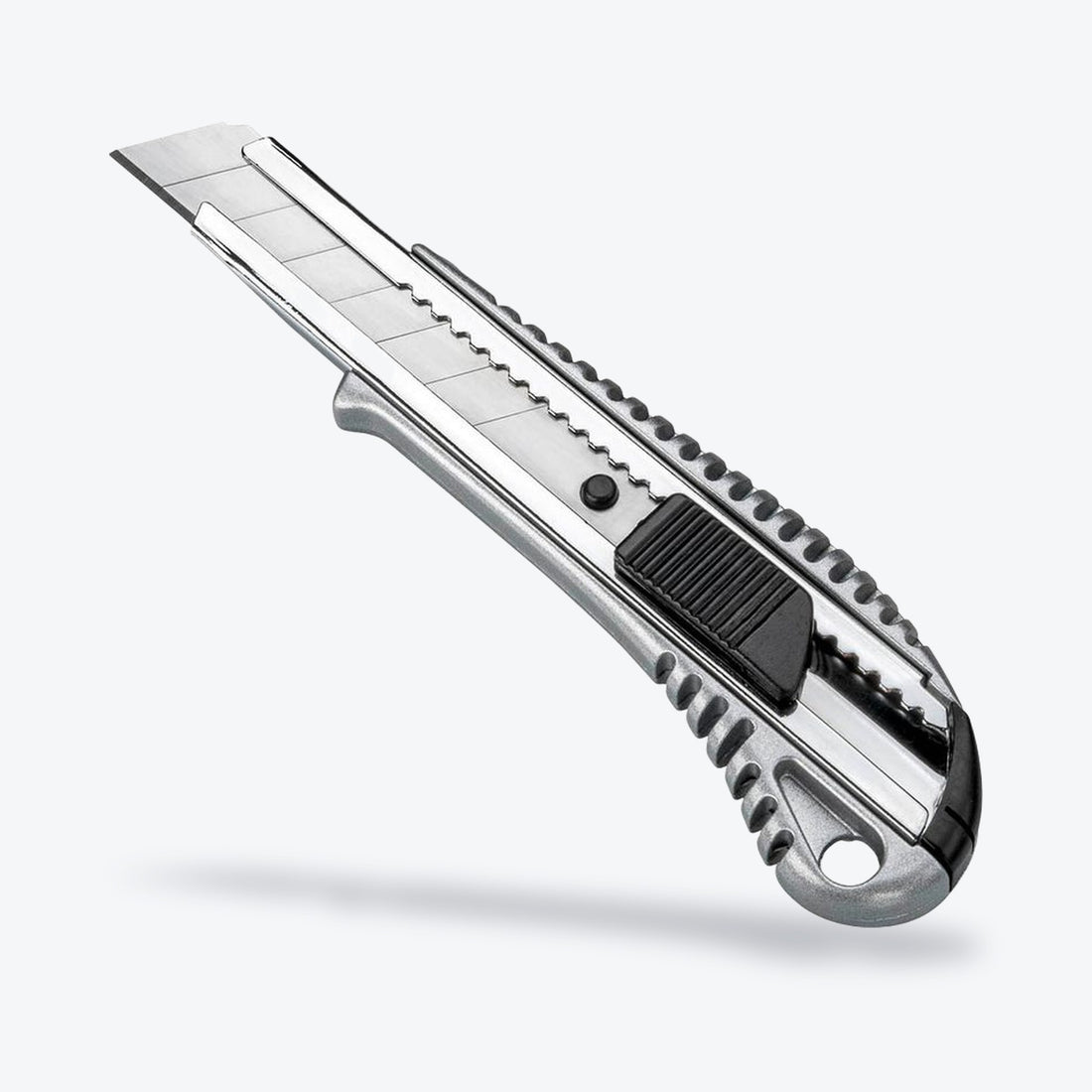 Cuttermesser mit Metallgehäuse