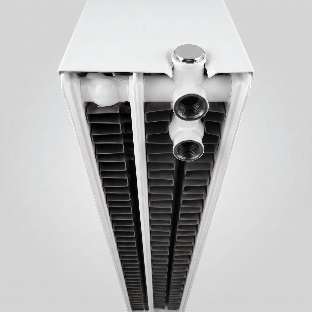 Ventilheizkörper Typ 33 – sechs Anschlüsse ½ Zoll, Detail von unten